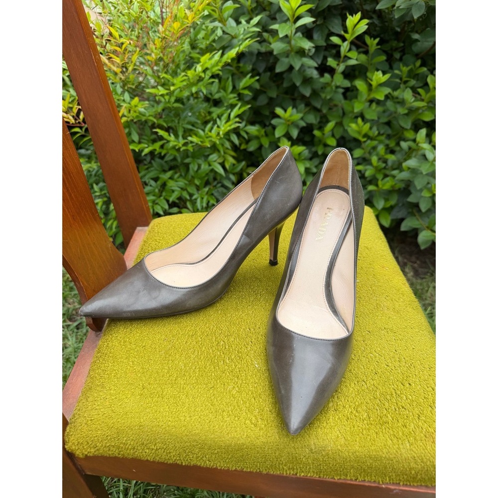 VINTAGE PRADA HEELS MADE IN ITALY